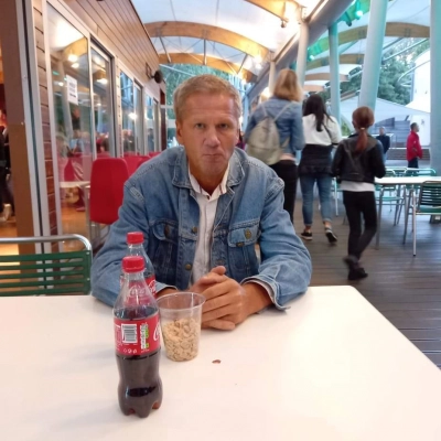 Poszukuje pracy