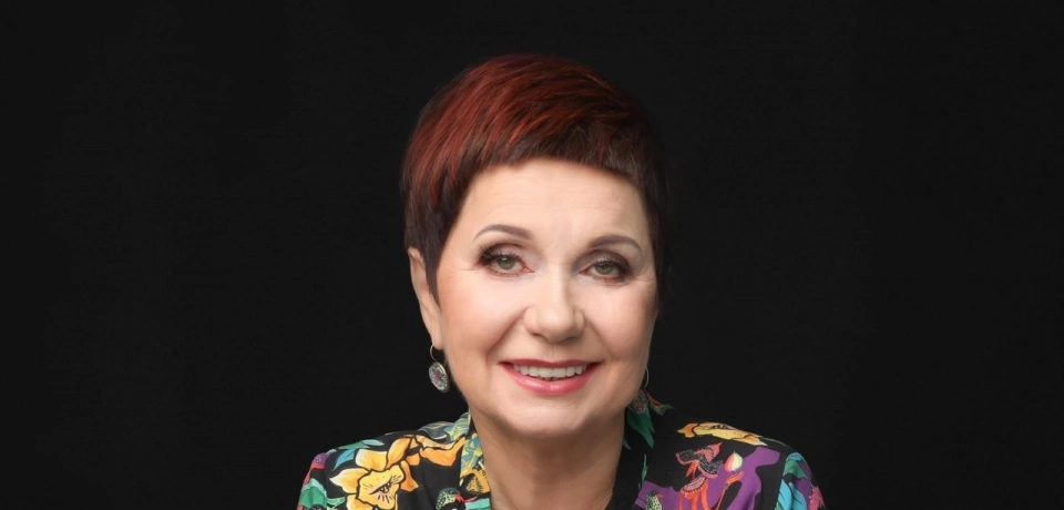 „W moim przypadku przewartościowanie modelu życia nastąpiło w wieku 58 lat. Teraz uważam, że nawet za późno” – wywiad z Reną Banachowicz, laureatką Plebiscytu 21 Osób Flexi na XXI wiek