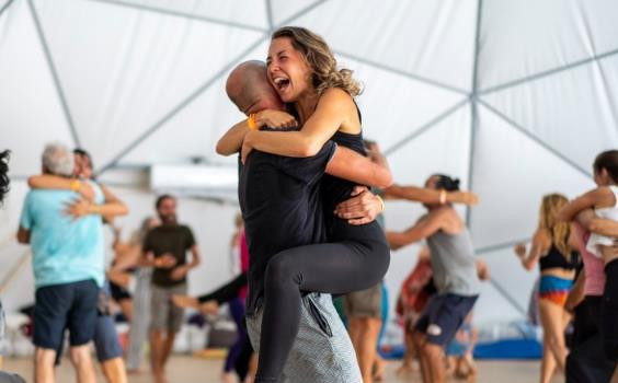 Biodanza – Sztuka dotyku.